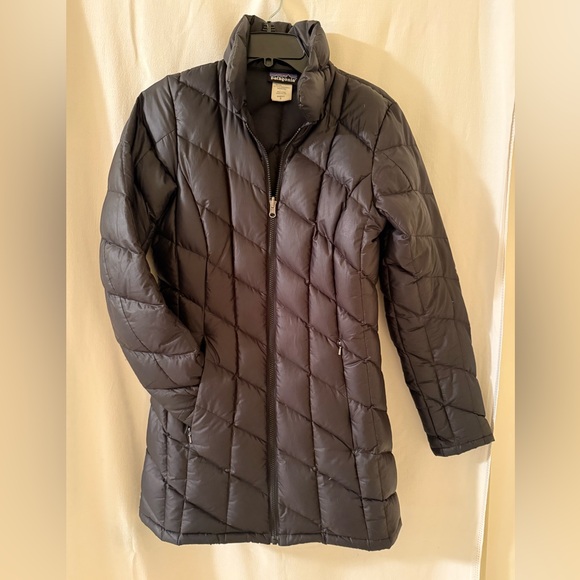 Women's Patagonia 3 in 1 Black Parka - Picture 3 of 6